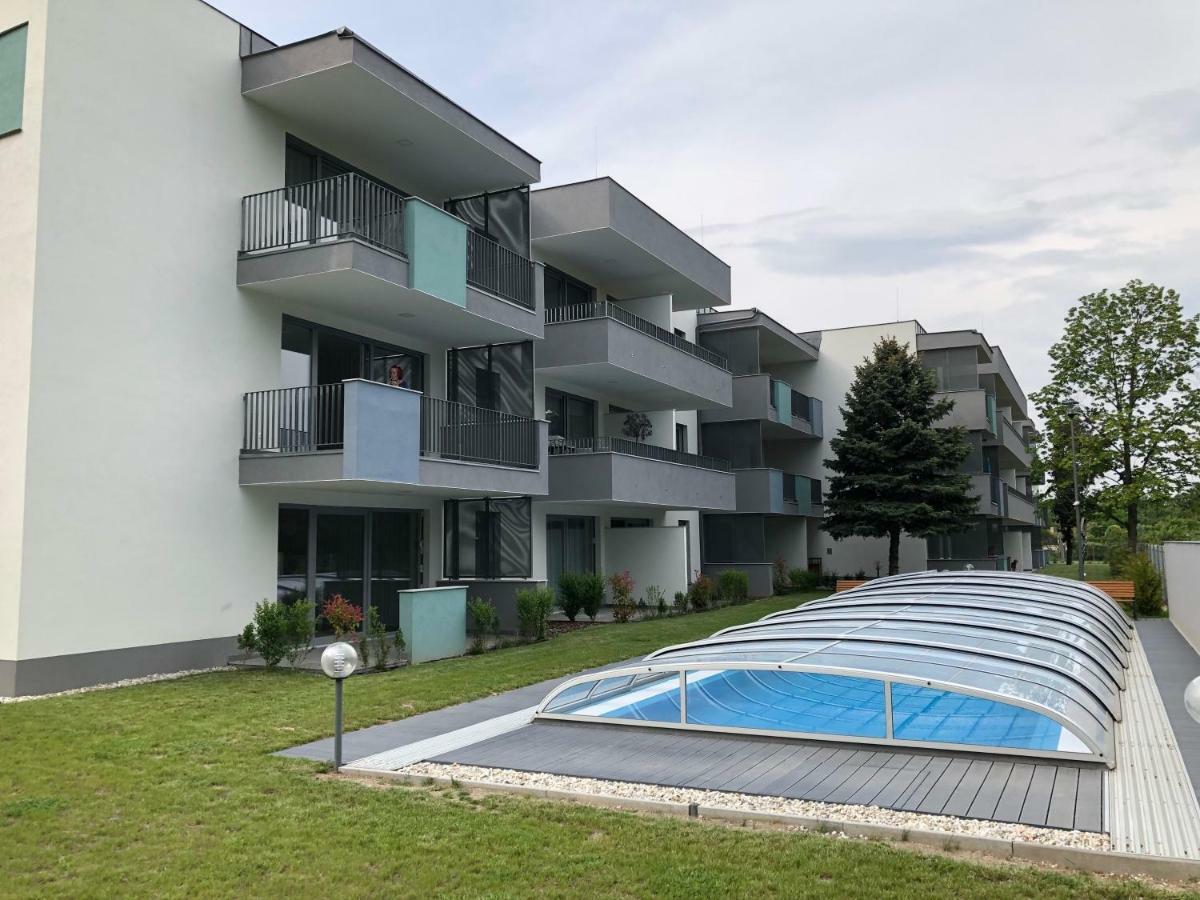 Behouse@Lake Balatonfured Bagian luar foto